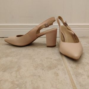 NWOT Luca Ferri Light Pink Block Heeled Shoes - Size 10
